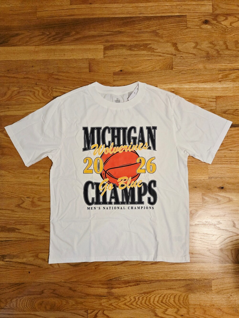 NWT 2026 NCAA Men’s Champion T-Shirt, Michigan Wolverines in White, Size M
